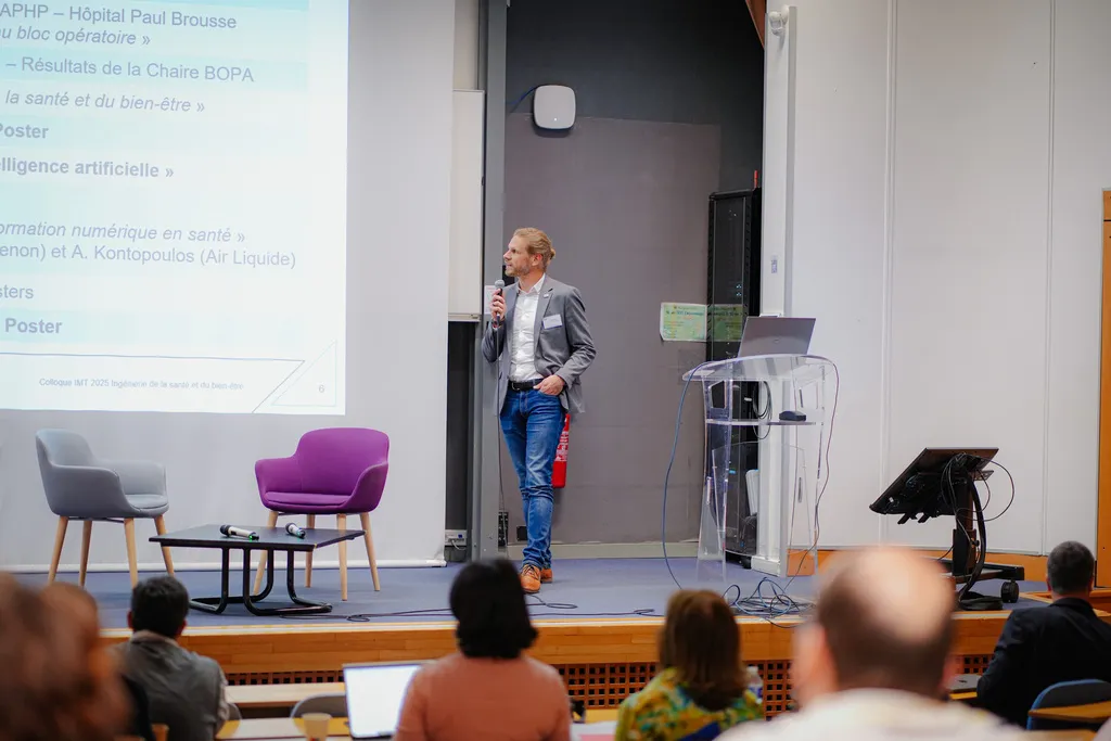 Photo de l'allocution de Yann Busnel lors du colloque IMT - Ingénierie pour la santé et le bien-être