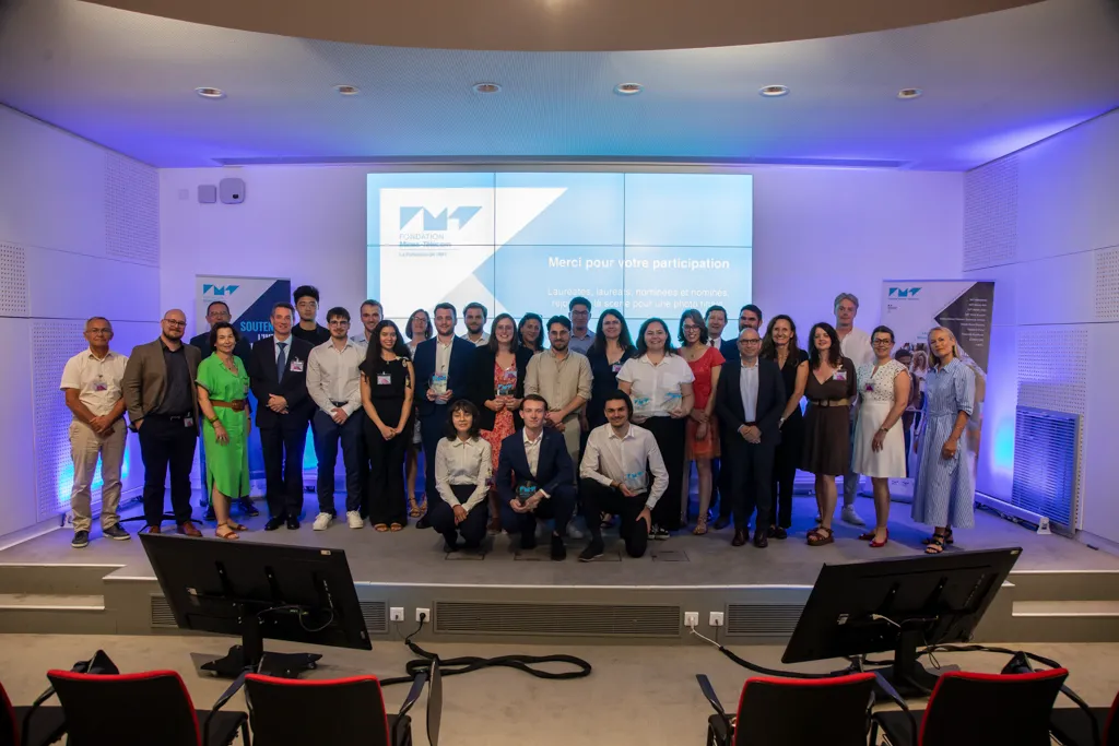 Lauréats et lauréates des prix de la Fondation Mines-Télécom 2025 lors de la cérémonie de remise des prix