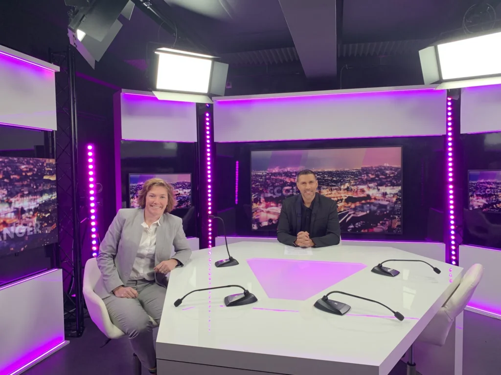 Lucie Malo-Jacquet sur le plateau de SQOOL TV